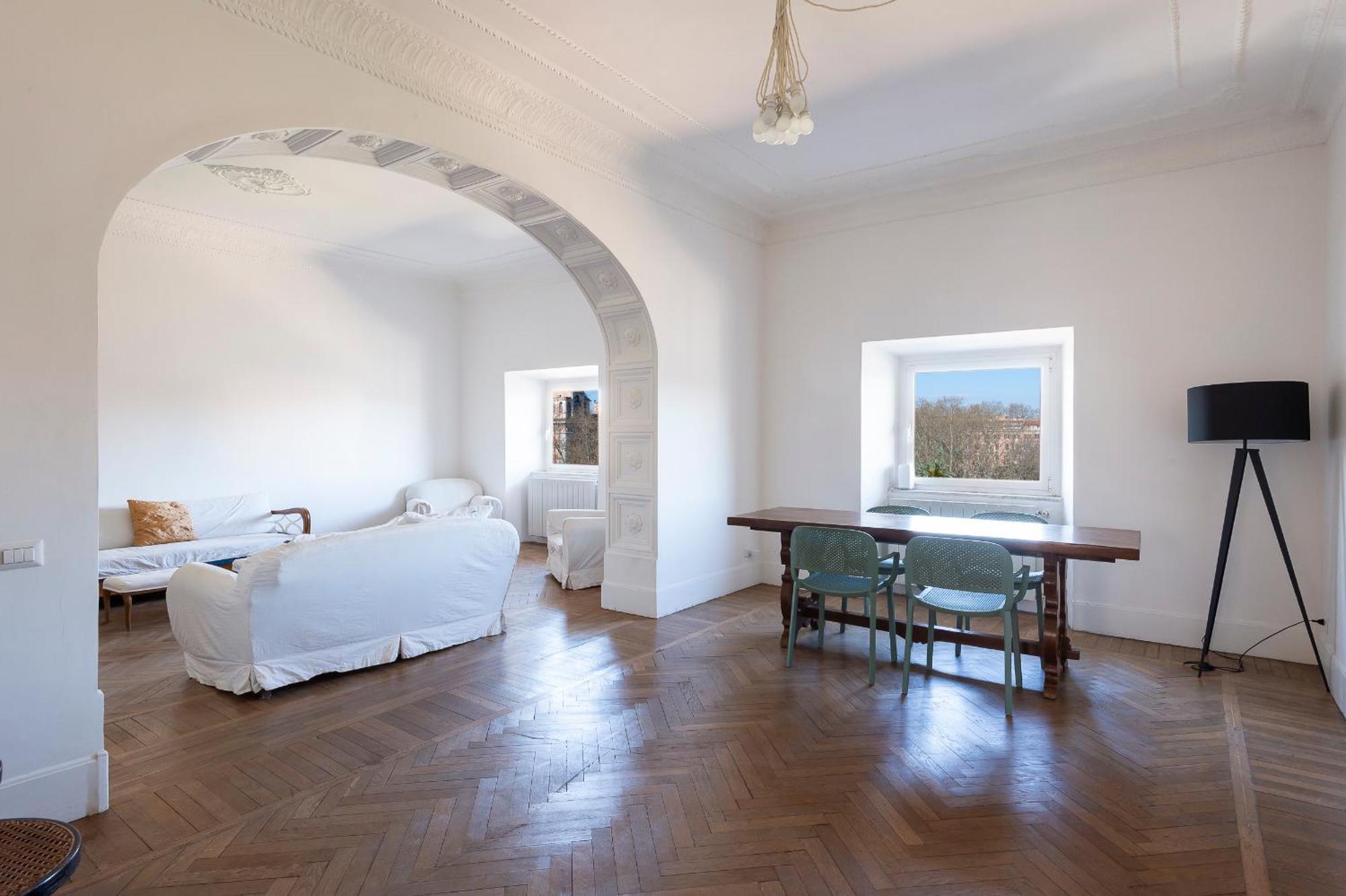 Vittorio Luxury Panoramic *