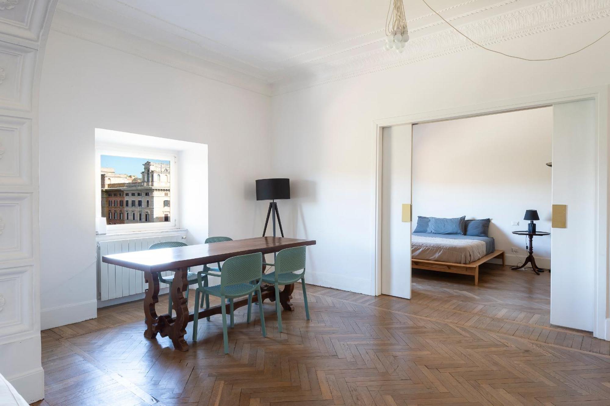 Vittorio Luxury Panoramic Apartment