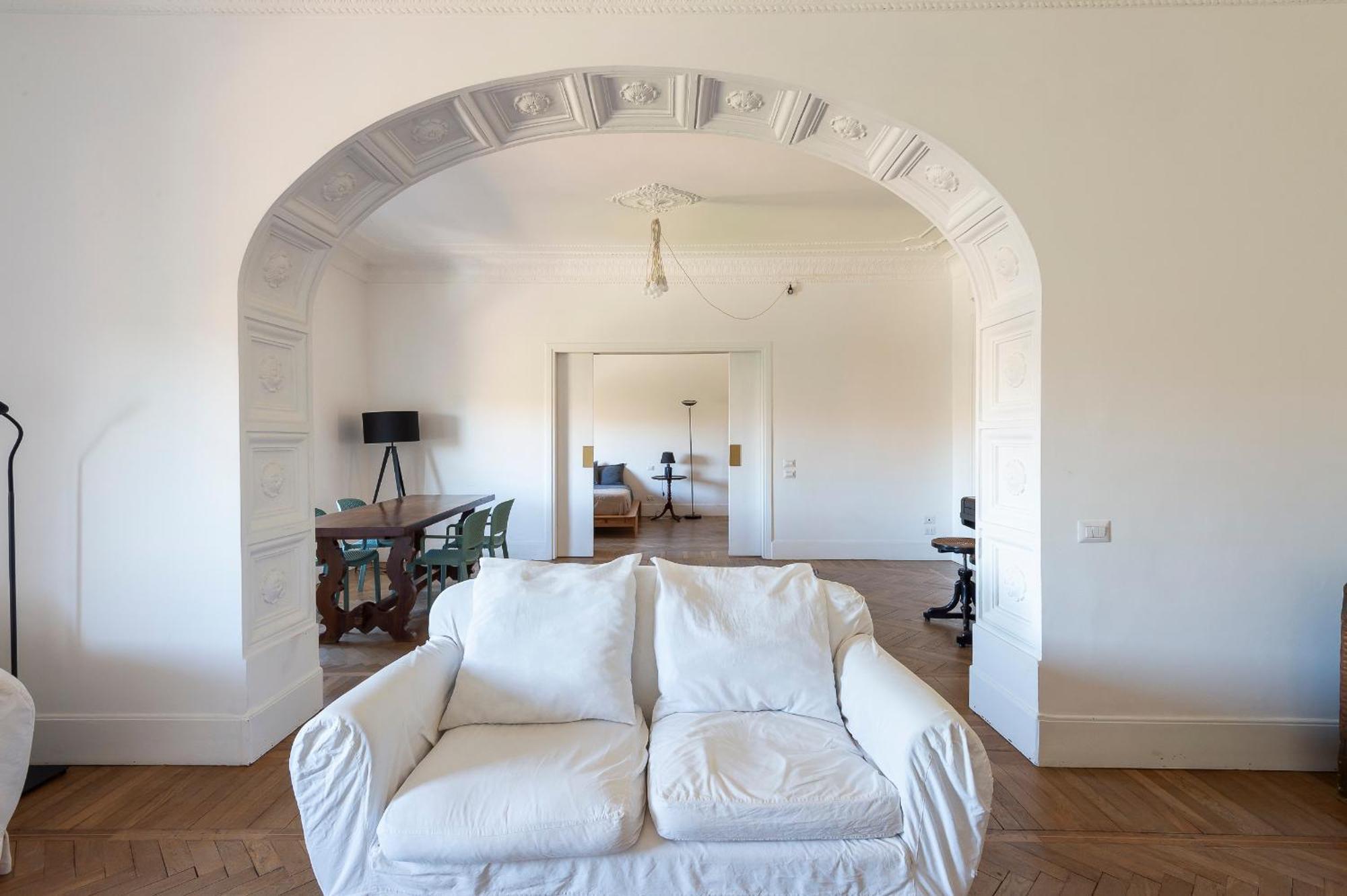 Vittorio Luxury Panoramic
