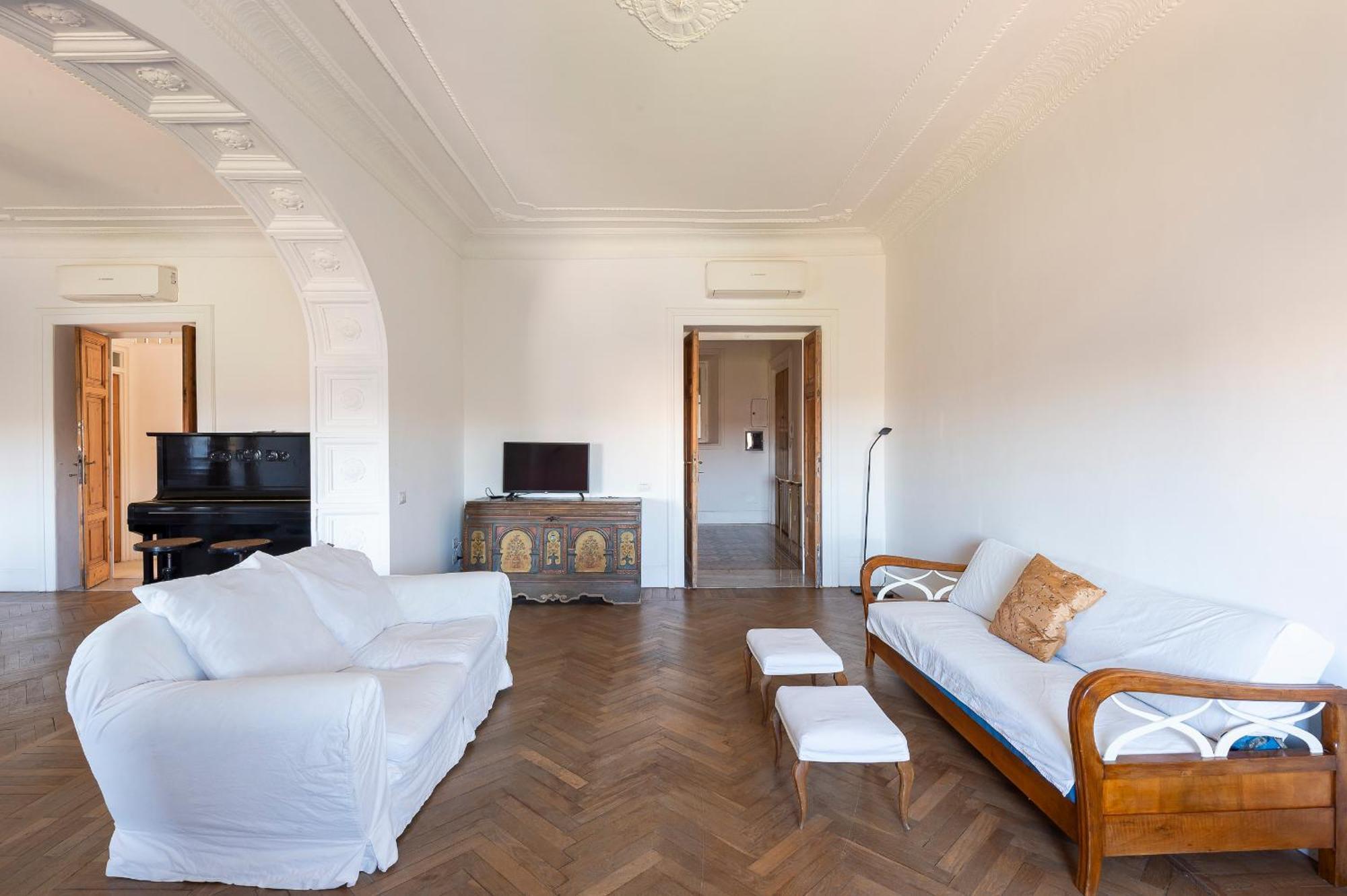 Vittorio Luxury Panoramic *