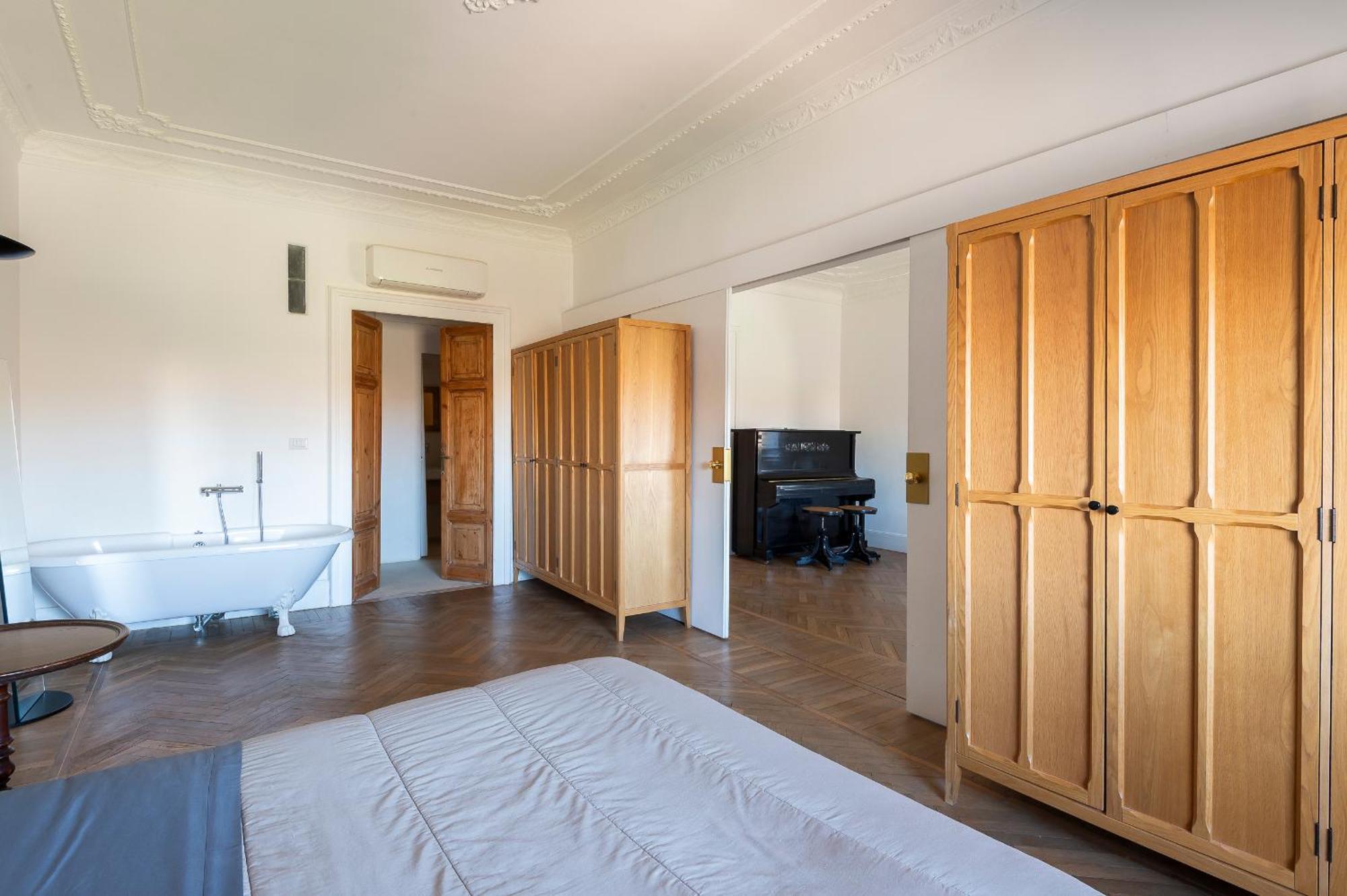 Vittorio Luxury Panoramic Apartment